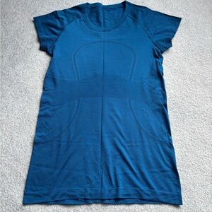 Lululemon swiftly tech shirt